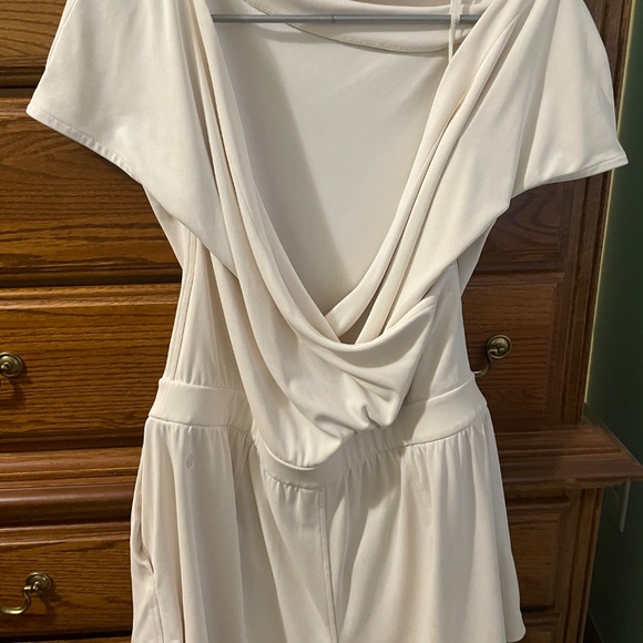 Lululemon Drapey Softstreme Romper XL - Picture 4 of 4